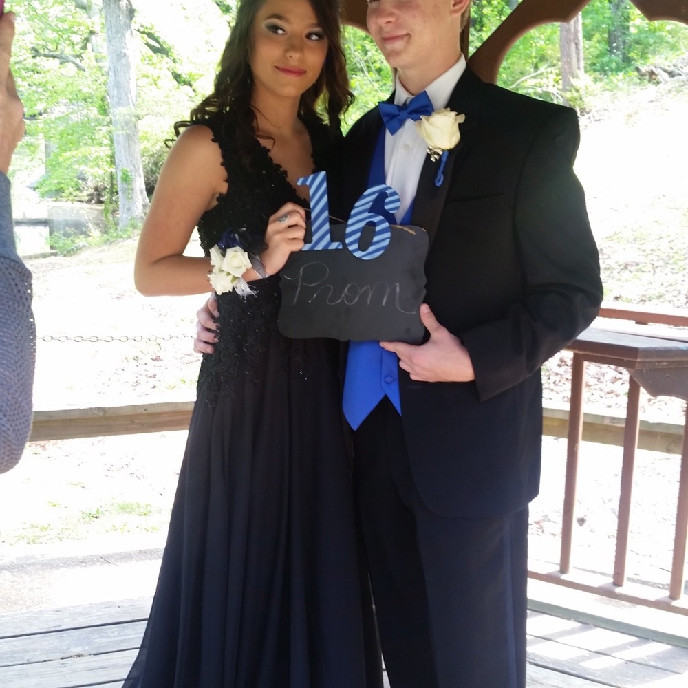 Prom dress - Picture 4 of 5